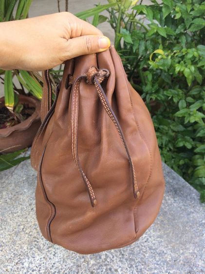 กระเป๋าถือใบใหญ่ salvatore ferragamo ของแท้ รูปที่ 3