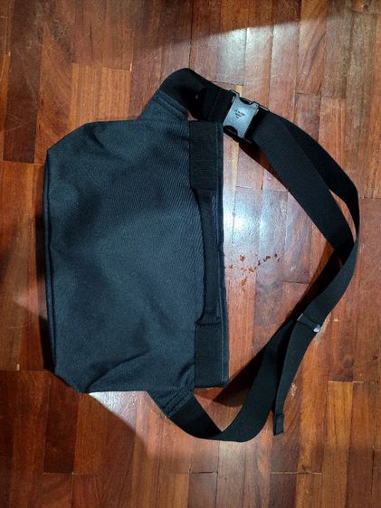 กระเป๋าสะพายข้าง Herschel รุ่น Grade Mid-Volume รูปที่ 3