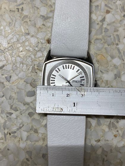 นาฬิกายี่ห้อ DIESEL  ของแท้มือสอง สแตนเลส  สายเปลี่ยนมาใหม่  900฿ รูปที่ 5