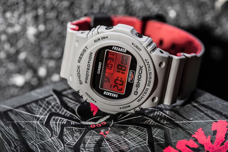 CASIO G-SHOCK DW 5700 SF(Sneaker Freaker limited edition) รูปที่ 2