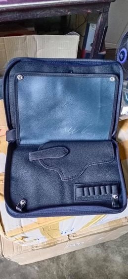 กระเป๋าใส่ ปืน ออโต้ auto  หนังสีดำ   5นิ้ว    มีช่องใส่ลูก  11มม  .45
