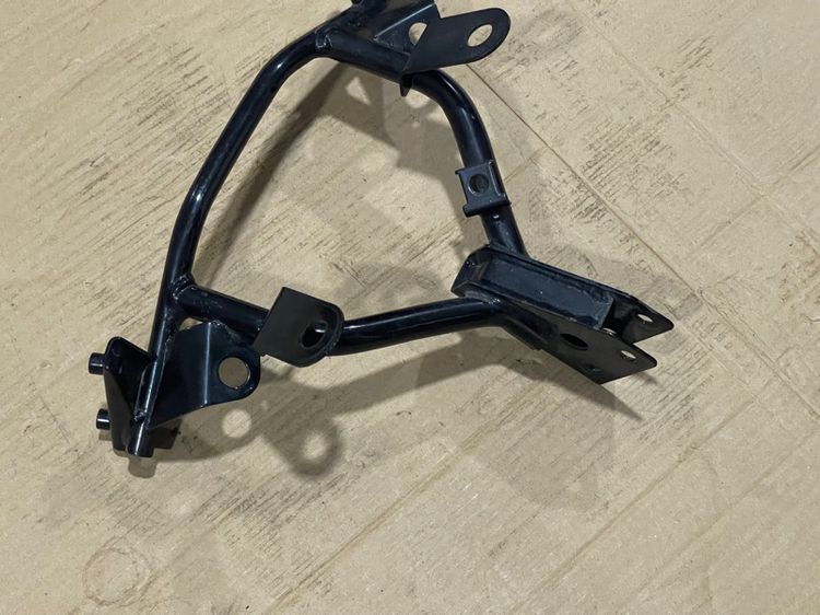 เหล็กยึดไฟหน้าcbr300 แท้ รูปที่ 2