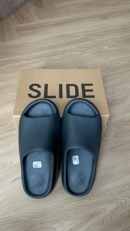 adidas YEEZY Slide “Onyx” 28.5cm