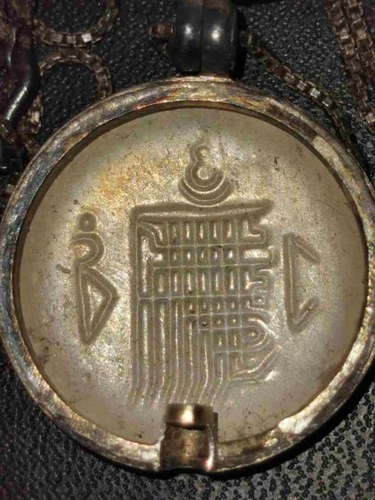 ตลับเงินเก่า หัวพลอย รุ่นเก่า งานโบราณ น้ำหนัก 17.5 กรัม เดิมๆ เก่าเก็บ หายาก รูปที่ 5