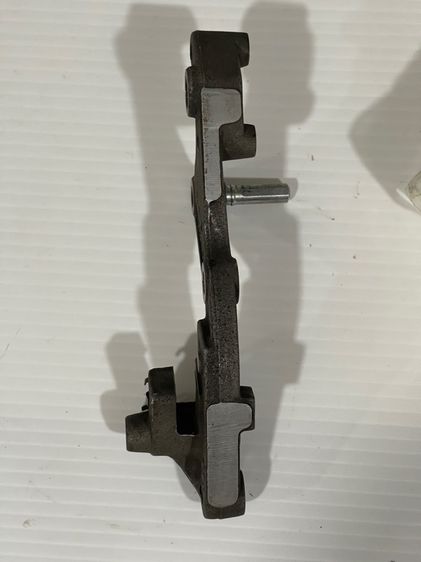 ขายึดปั๊มเบรคหน้าcb300 cbr300 แท้ รูปที่ 4