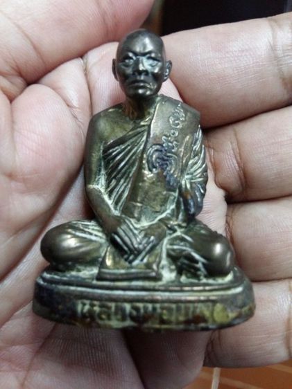 หลวงพ่อแพ วัดพิกุลทอง รูปหล่อรุ่นแรก พ.ศ.2508 พุทธคุณสูงเยี่ยมในทุกๆด้าน เป็นที่เลื่องลือเคารพศรัทธาทั้งชาวไทย จีน ไต้หวัน สิงคโปร์ มาเลเซีย รูปที่ 3