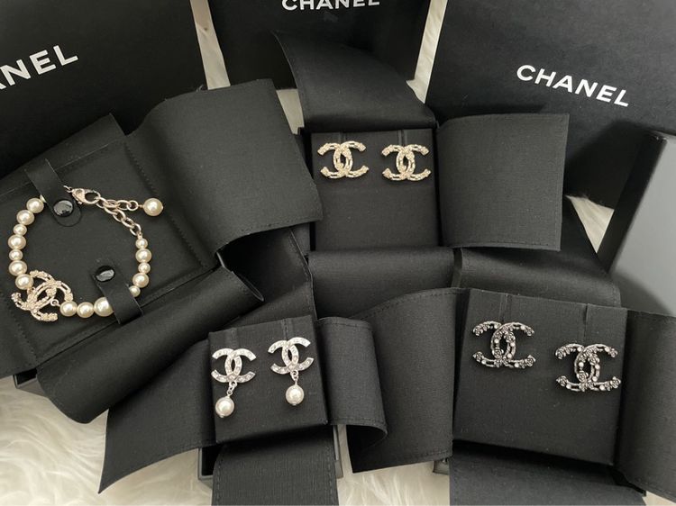 Chanel earrings accessories bracelet ข้อมือ ต่างหู ของแท้ออกช็อปไทย  รูปที่ 2