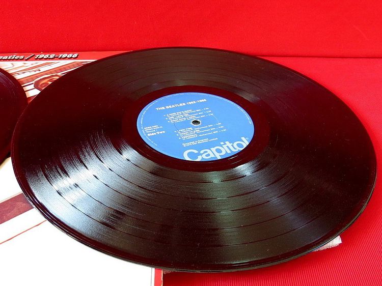 แผ่นเสียง เดอะบีทเทิล อัลบั้มสีแดง วงร็อคอังกฤษ The Beatles รูปที่ 10