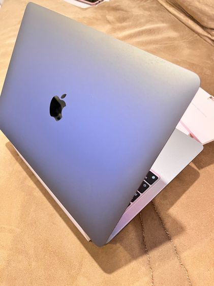 MacBook Air M1 2020 RAM8 SSD256 สภาพดี อุปกรณ์ครบ