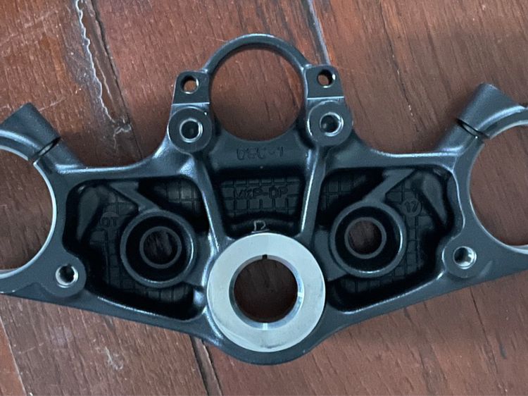 แผงคอบนcbr500r cbr500rrปี2019-2023แกน48mm แท้ รูปที่ 7