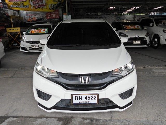 รถ Honda Jazz 1.5 S i-VTEC สี ขาว