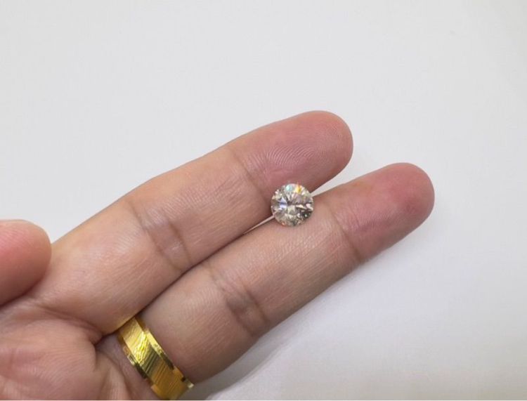 ลด3วันเพชรแท้ 2 กะรัต เม็ดใหญ่มาก 8 มม. กว่าๆ เล่นไฟดีมากครับ พร้อมใบเซอร์และเลเซอร์ขอบเพชรครับ รูปที่ 3