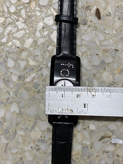 นาฬิกายี่ห้อ FCUK  ของแท้มือสอง เรือนโค้งดำสวย สายเปลี่ยนใหม่  850฿ รูปที่ 7