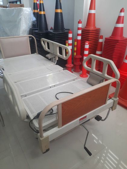 ขายเตียงผู้ป่วนแบบมอเตอร์ไฟฟ้าอัตโนมัติ ขนาดไซต์ใหญ่ สภาพ 90 เปอร์เซนต์ รูปที่ 5