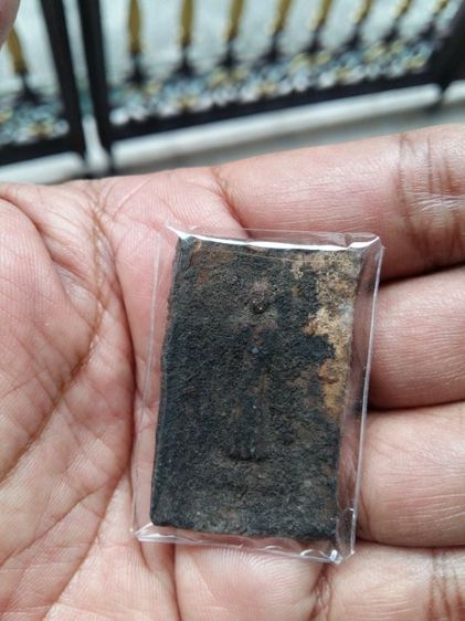 พระสมเด็จพิมพ์ฐานแซม วัดบึงพระยาสุเรนทร์ กทม. อายุกว่า 100 ปี สร้างโดยเจ้าพระยาสุเรนทร์ราชเสนา เนื้อพระดูจะแก่น้ำมันออกสีเขียว สภาพสวยเดิม รูปที่ 18