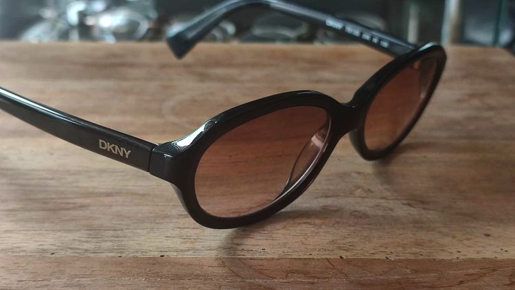 DKNY Donna Karen Designer Frame 7813S 214 Eyeglasses size 53-17-135 mm Dark Brown Frame กรอบแว่นตาของแท้มือสองทรงเกร๋ๆ เลย นานๆจะมีมาที แว่น รูปที่ 7