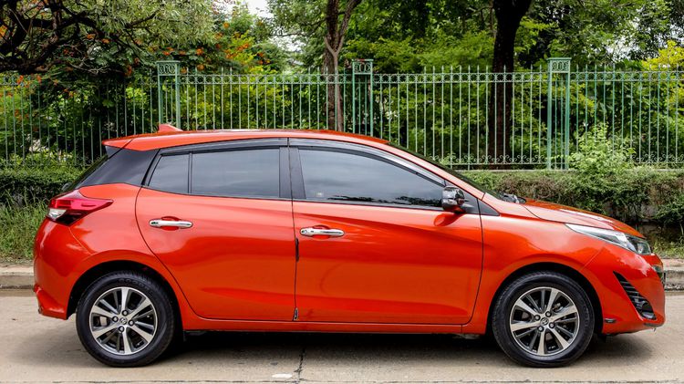 Toyota Yaris 2018 1.2 G Sedan เบนซิน ไม่ติดแก๊ส เกียร์อัตโนมัติ ส้ม รูปที่ 4