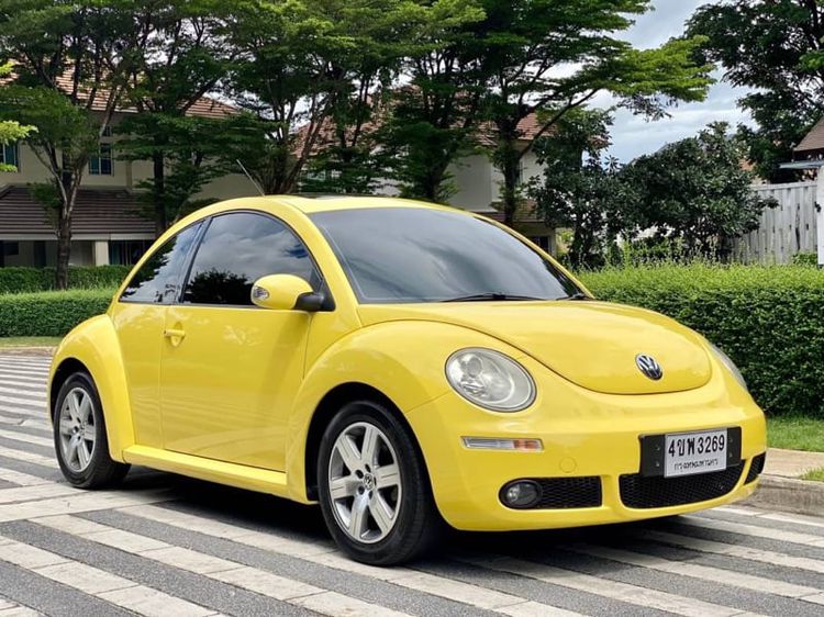 รถ Volkswagen Beetle 2.0 TDi สี เหลือง