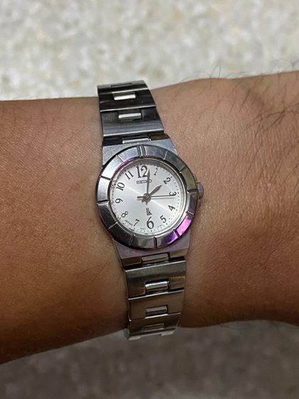 นาฬิกายี่ห้อ SEIKO  ไซโก  ควอทซ์ ของแท้มือสอง สแตนเลส สายยาว 6 นิ้ว   650฿ รูปที่ 9