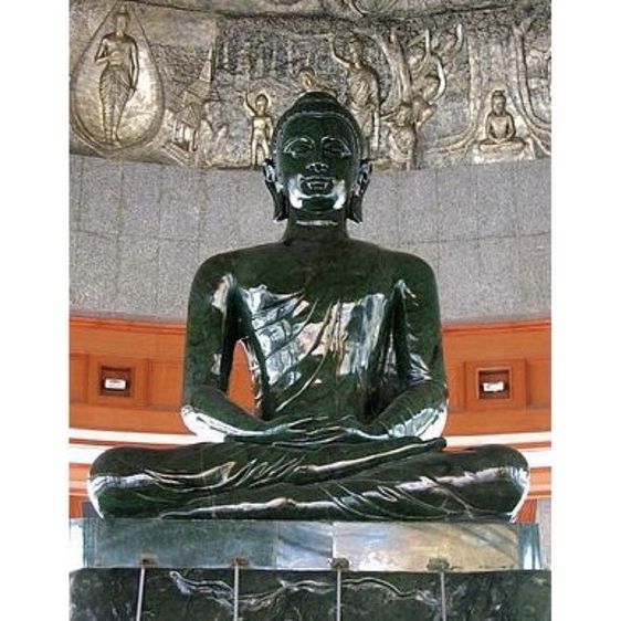 พระหยกแท้ หลวงพ่อวิริยังค์ วัดธรรมมงคล ปี 2536 พร้อมกล่อง สภาพสวยไม่ผ่านการบูชาครับ แกะจากส่วนหนึ่งของพระหยกใหญ่ รูปที่ 5