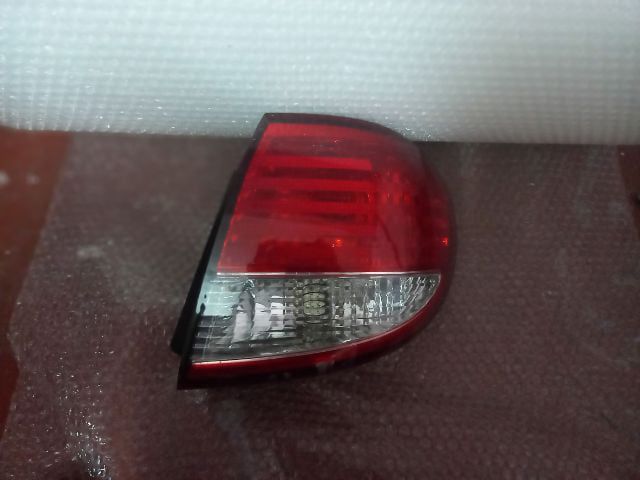 ไฟท้าย เซฟีโร่A33