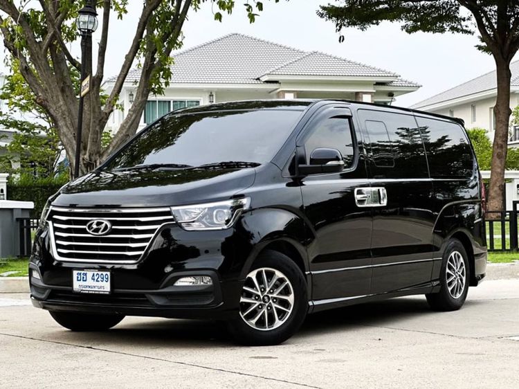 Hyundai H-1  2019 2.5 Elite Plus Utility-car ดีเซล ไม่ติดแก๊ส เกียร์อัตโนมัติ ดำ รูปที่ 1