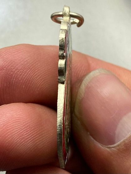 เหรียญหลวงปู่เอี่ยม ยันต์ 4 ลงยา พร้อมกล่อง รูปที่ 4