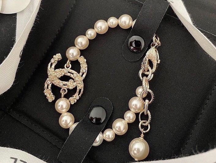 Chanel earrings bracelet ของใหม่ ของแท้ ออกช็อปไทย fullset รูปที่ 3