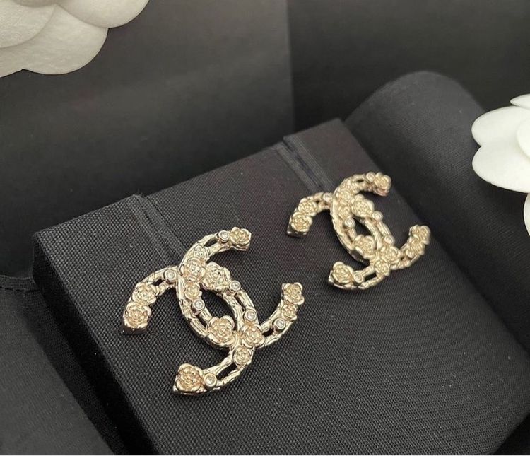 Chanel earrings bracelet ของใหม่ ของแท้ ออกช็อปไทย fullset รูปที่ 2