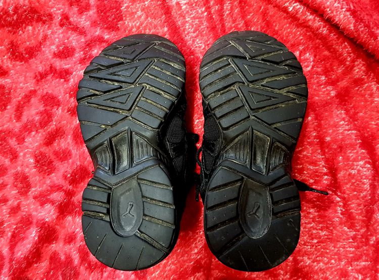 รองเท้าผ้าใบเด็ก PUMA สีดำ Size 17.5 CM สภาพดี สวยๆ รูปที่ 3