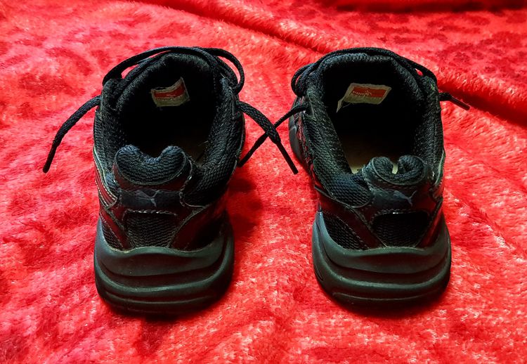 รองเท้าผ้าใบเด็ก PUMA สีดำ Size 17.5 CM สภาพดี สวยๆ รูปที่ 5
