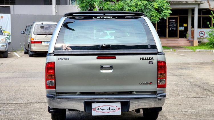 Toyota Hilux Vigo 2010 2.5 E Pickup ดีเซล ไม่ติดแก๊ส เกียร์ธรรมดา บรอนซ์ทอง รูปที่ 4