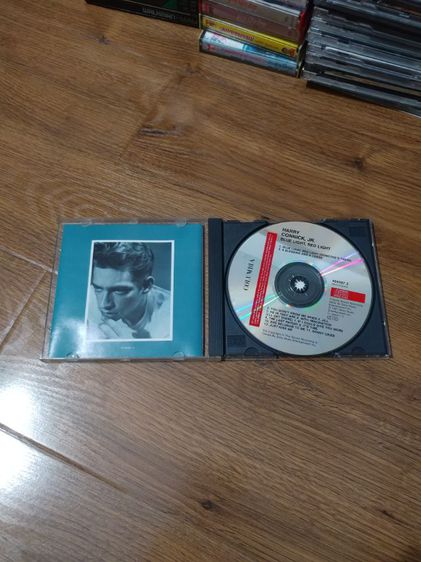 ขายซีดีเพลง HARRY CONNICK, JR. อัลบั้ม BLUE LIGHT แผ่นลิขสิทธิ์แท้ Made in USA สวย สภาพดี รูปที่ 2