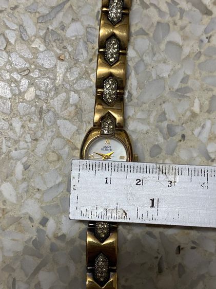 นาฬิกายี่ห้อ ANNA KLEIN  II   ควอทซ์  ของแท้มือสอง ทองสวย สายยาว 14 เซนติเมตร  550฿ รูปที่ 7