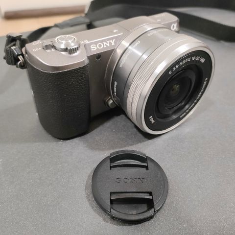 กล้องมิลเลอร์เลส ไม่กันน้ำ Sony a5100