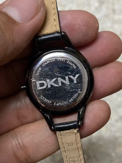 นาฬิกายี่ห้อ DKNY  ของแท้มือสอง เรือนสแตนเลสดำสวย สายเปลี่ยนใหม่  850฿ รูปที่ 2