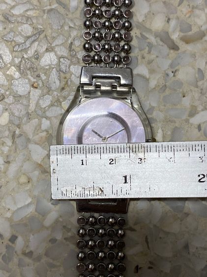 นาฬิกายี่ห้อ SWATCH   สวอทซ์ สวิสเมด เรือนบาง  ของแท้มือสอง สายยาว   16  เซนติเมตร 750฿ รูปที่ 5