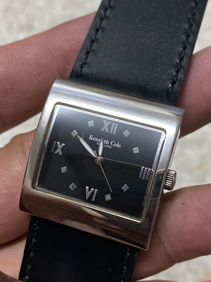 นาฬิกายี่ห้อ  KENNETH COLE   ควอทซ์ ของแท้มือสอง  สายเปลี่ยนใหม่ 750฿ รูปที่ 3
