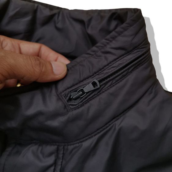 Uniqlo Black Hooded Jacket รอบอก 44”  รูปที่ 6