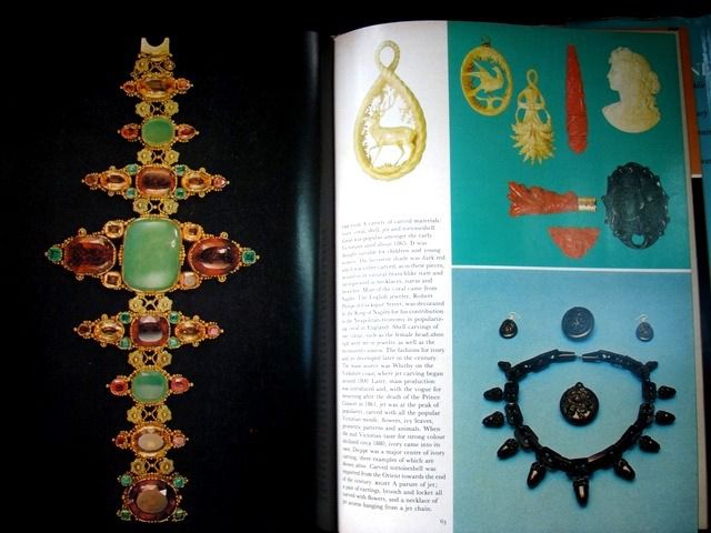 The pleasure of jewelry and gemstones หนังสือ เพขร พลอย เครื่องประดับ รูปที่ 17