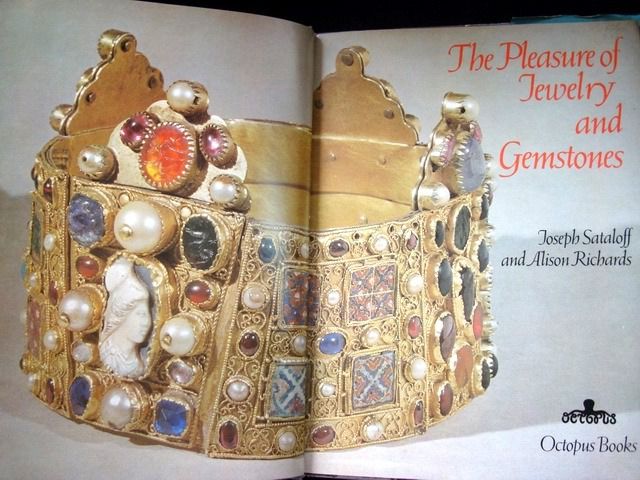 The pleasure of jewelry and gemstones หนังสือ เพขร พลอย เครื่องประดับ รูปที่ 5