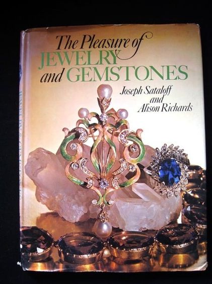 ความรู้ทั่วไป The pleasure of jewelry and gemstones หนังสือ เพขร พลอย เครื่องประดับ
