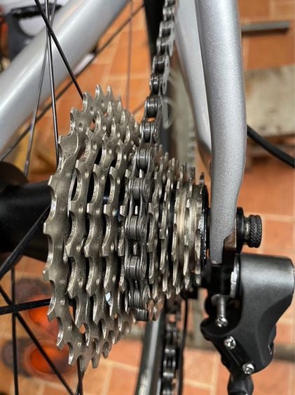 จักรยานเสือหมอบ PINELLI Z9 ล้อ easton ขาจาน dura ace ชุดเกียร์เฟือง ultegra เบรค 105 แฮนด์ easton รูปที่ 6