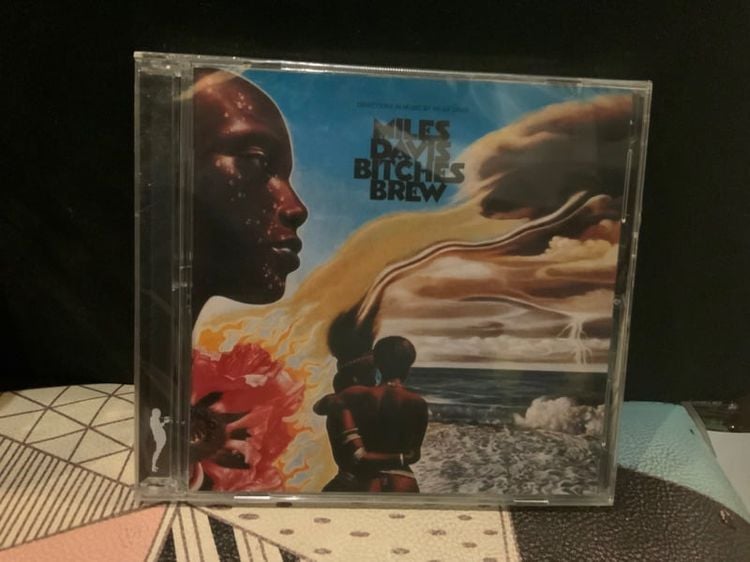 ขายแผ่นซีดีซีล Jazz-Rock Fusion งานมาสเตอร์พีชขึ้นหิ้งตลอดกาล  Miles Davis Bitches Brew 2 CD 💿 1999 USA 🇺🇸 SS sealed  ส่งฟรี