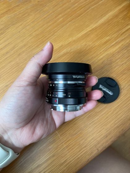 Voigtlander 40mm f1.4 Classic M-mount with lens hood LH-6 รูปที่ 3