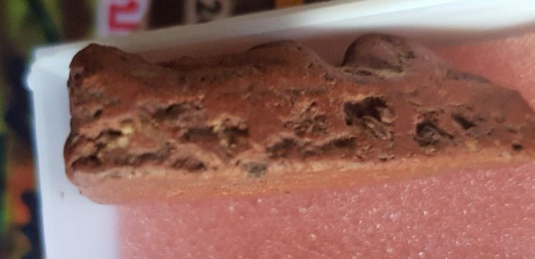 พระนางพญา พิมพ์ใหญ่ เข่าโค้ง รูปที่ 8