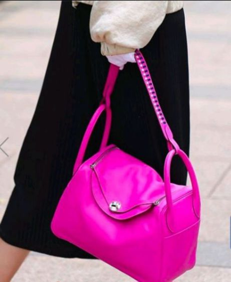 ส่งต่อ กระเป๋า Hermes Lindy 30 รูปที่ 2