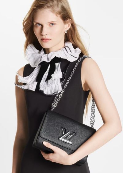 ส่งต่อ กระเป๋า Louis Vitton รุ่น Twist MM สีดำ รูปที่ 2