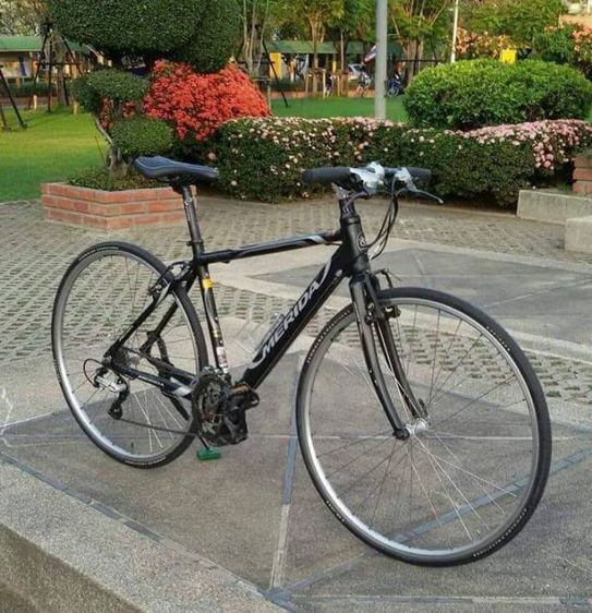 รถจักรยานทัวริ่ง ของ MERIDA

วงล้ออลูมิเนียม 700 C

เฟรมตัวถังอลูมิเนียม รูปที่ 5