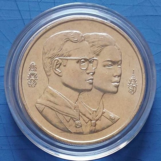 เหรียญไทย เหรียญกษาปณ์ที่ระลึกเนื่องในการประชุมสมัชชาลูกเสือโลก ครั้งที่ 33 ชนิดราคา 100 บาท วันที่ 19-23 JULY 1993 เนื้อนิเกิ้ล สวยๆ ไม่ผ่านการใช้ UN